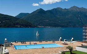 Golfo Gabella Lake Apartments
